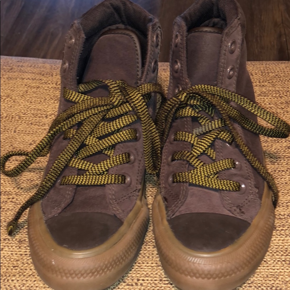Converse shoes - Picture 3 of 3